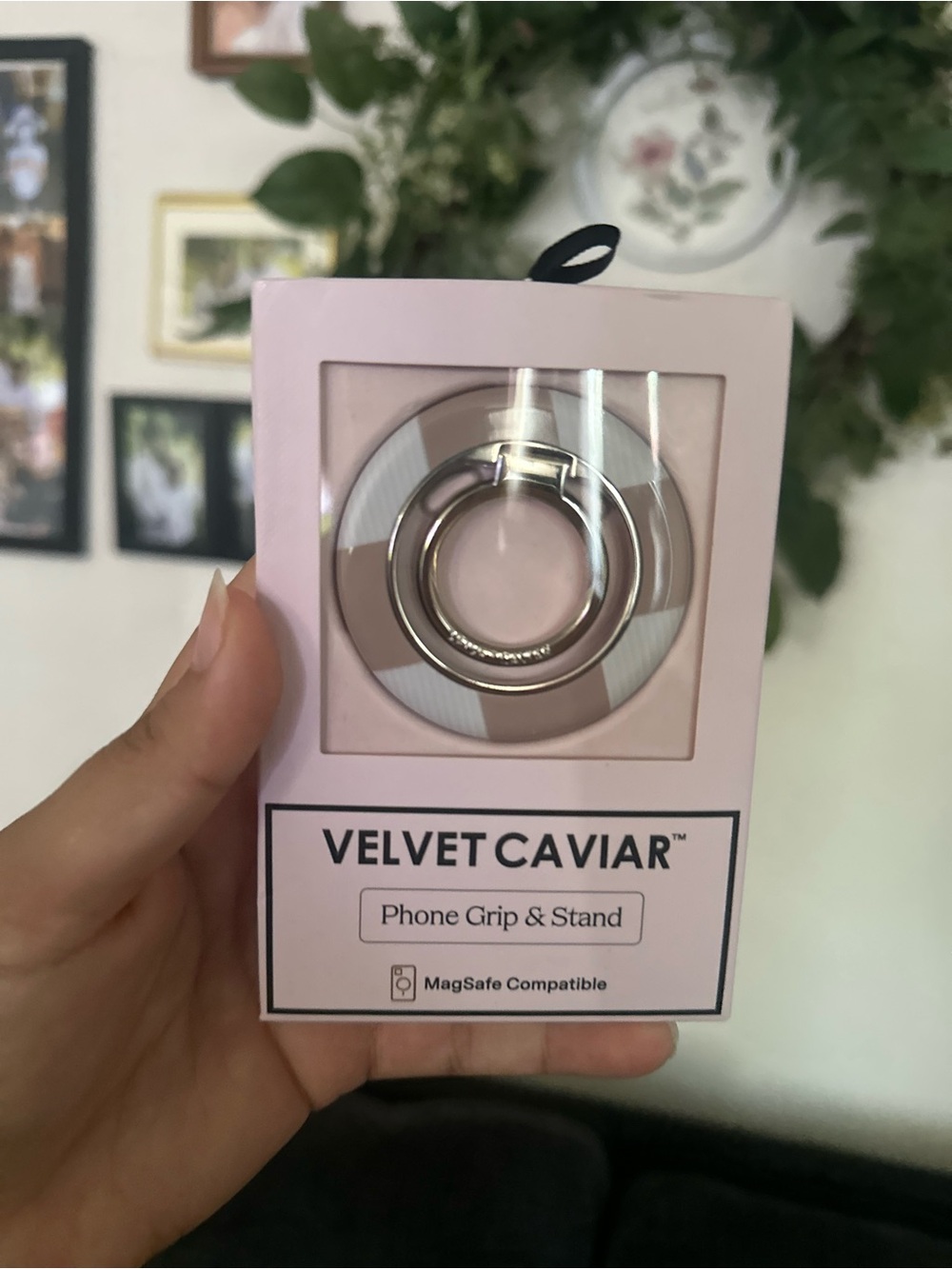 Velvet Caviar nude white & Silver Phone Ring Grip - MagSafe Compatible